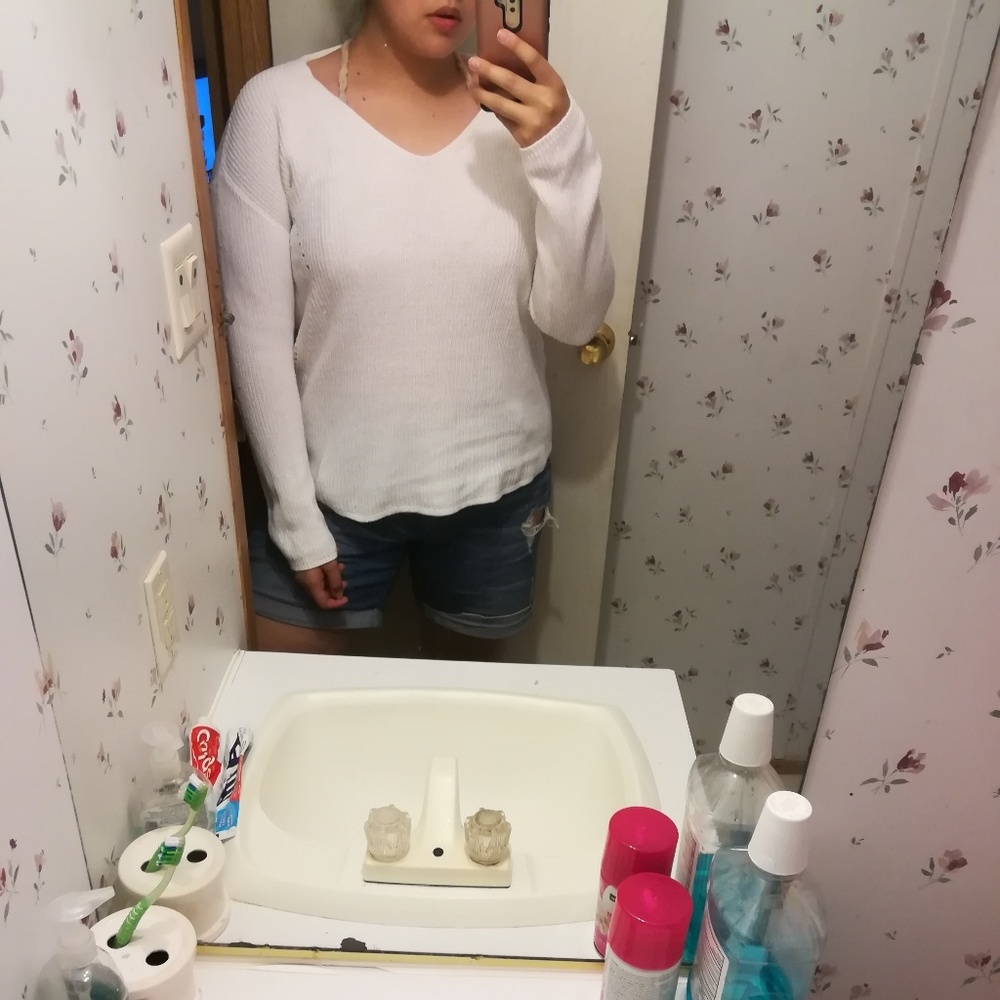 V cut sweater